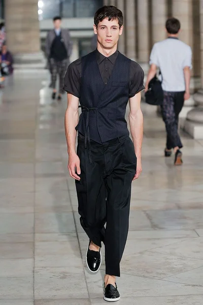Look 42